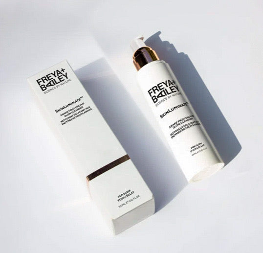Awake Fruite Enzyme Glow Cleanser